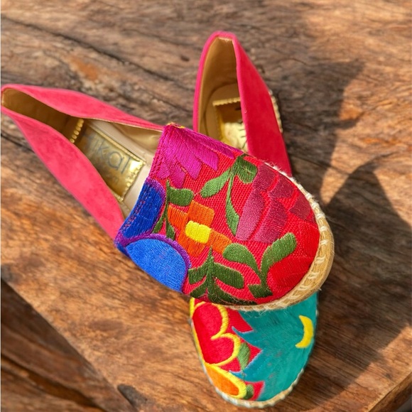 Embroidered shoes, embroidered shoes, embroidered red shoes, Embroidered flats - Picture 2 of 16